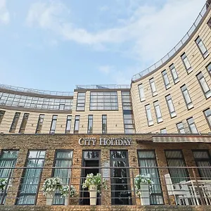 & Hotel