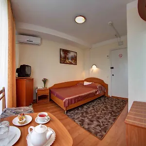 2* Hotel Holosiivskyi